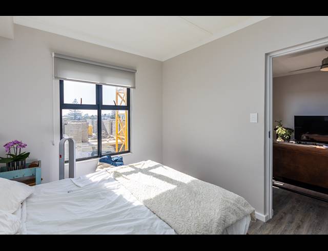 1 BEDROOM APARTMENT FOR SALE IN TABLE VIEW